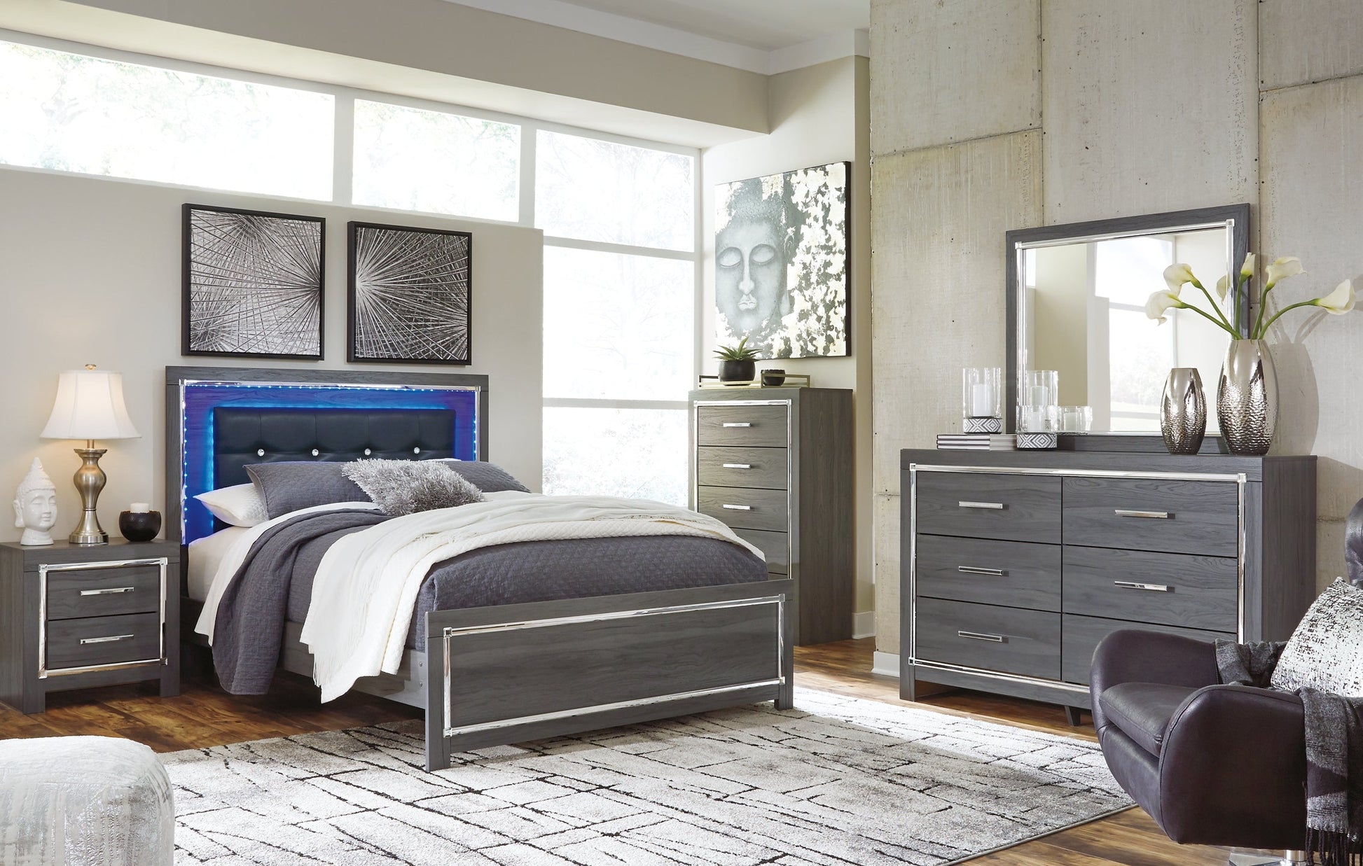Lodanna Queen Panel Bed with Mirrored Dresser and 2 Nightstands at Cloud 9 Mattress & Furniture furniture, home furnishing, home decor