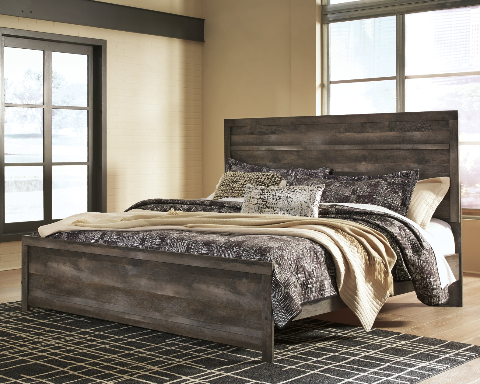 Wynnlow King Panel Bed with Mirrored Dresser and 2 Nightstands at Cloud 9 Mattress & Furniture furniture, home furnishing, home decor