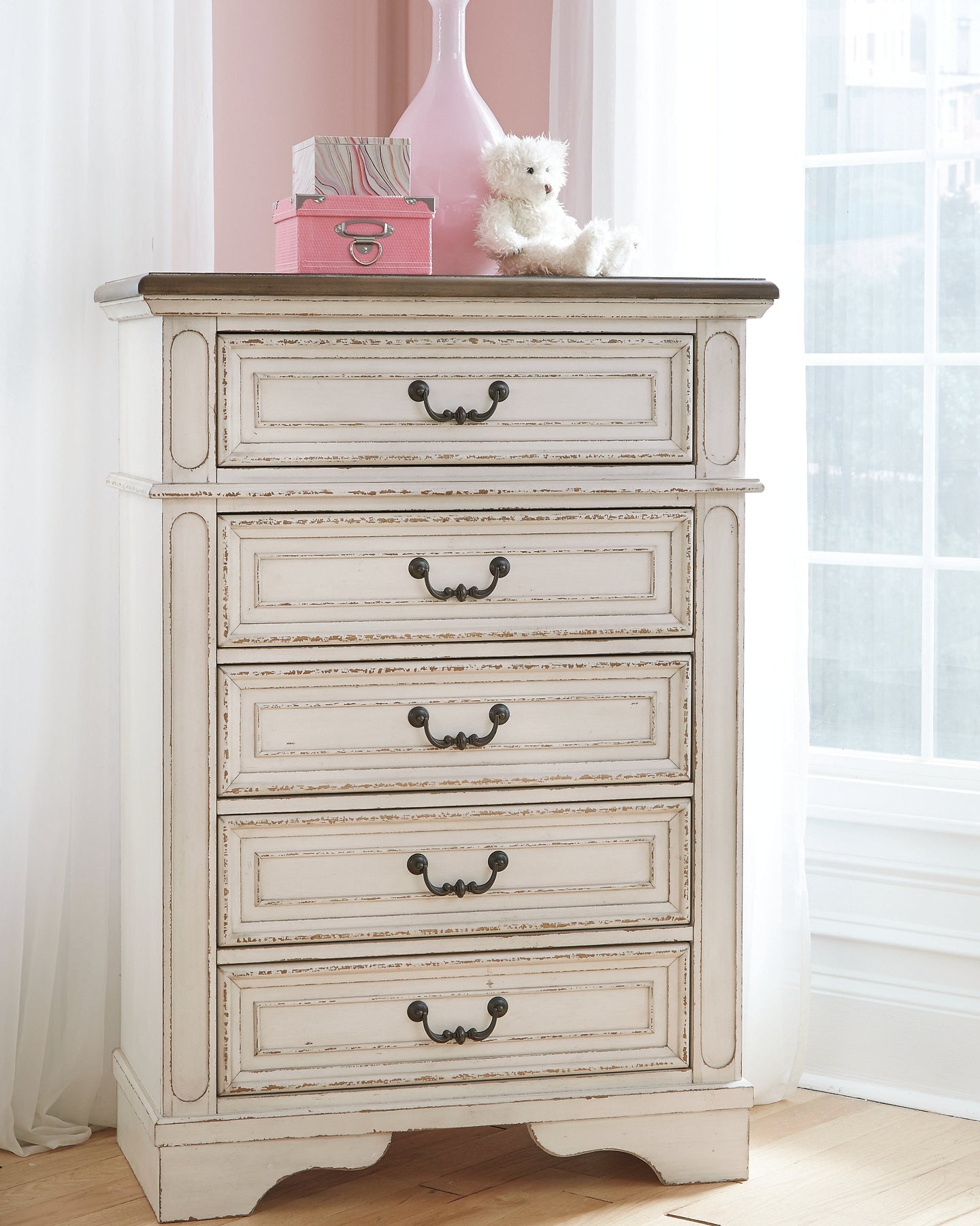 Realyn Chest at Cloud 9 Mattress & Furniture furniture, home furnishing, home decor