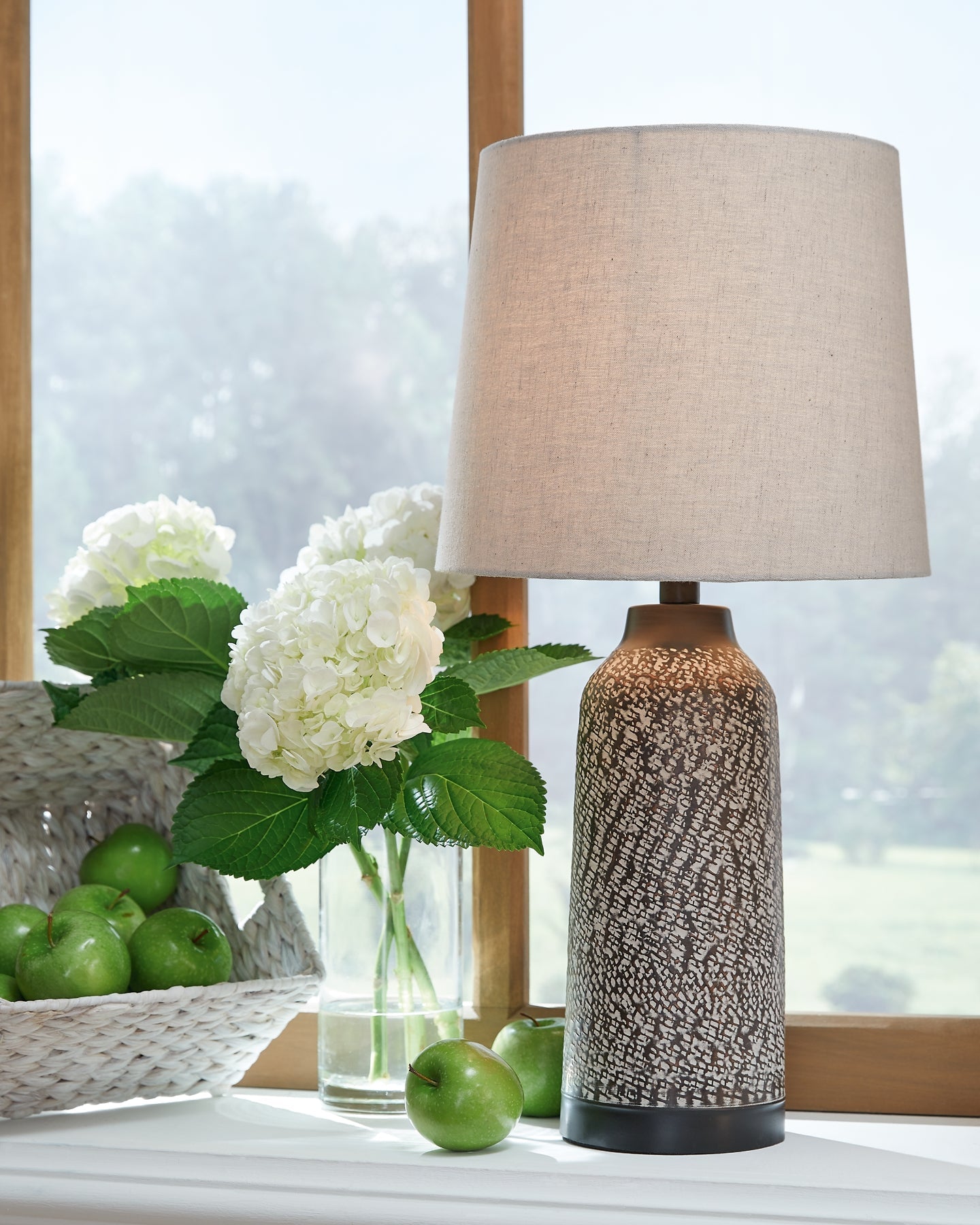 Lanson Metal Table Lamp (2/CN) at Cloud 9 Mattress & Furniture furniture, home furnishing, home decor