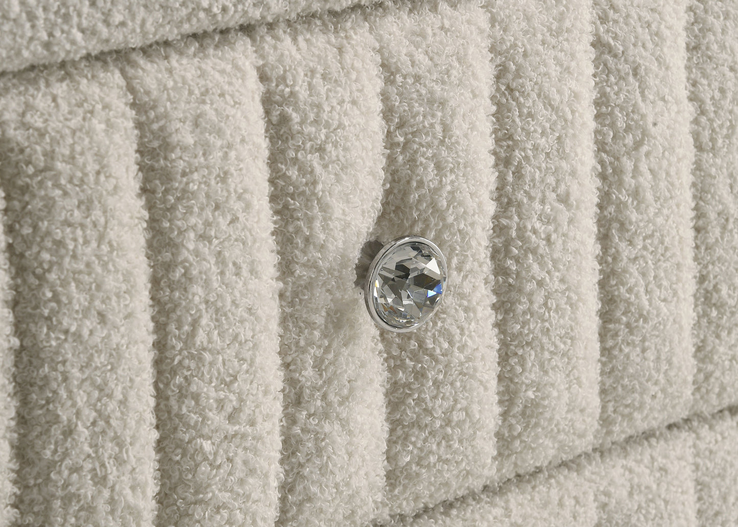 Sonya 5-piece Upholstered Eastern King Bedroom Set Ivory