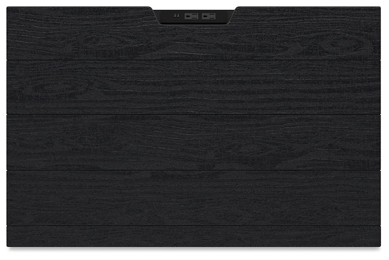 Londer Queen Panel Bed with Mirrored Dresser, Chest and Nightstand