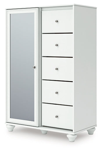 Kozlani Dressing Chest