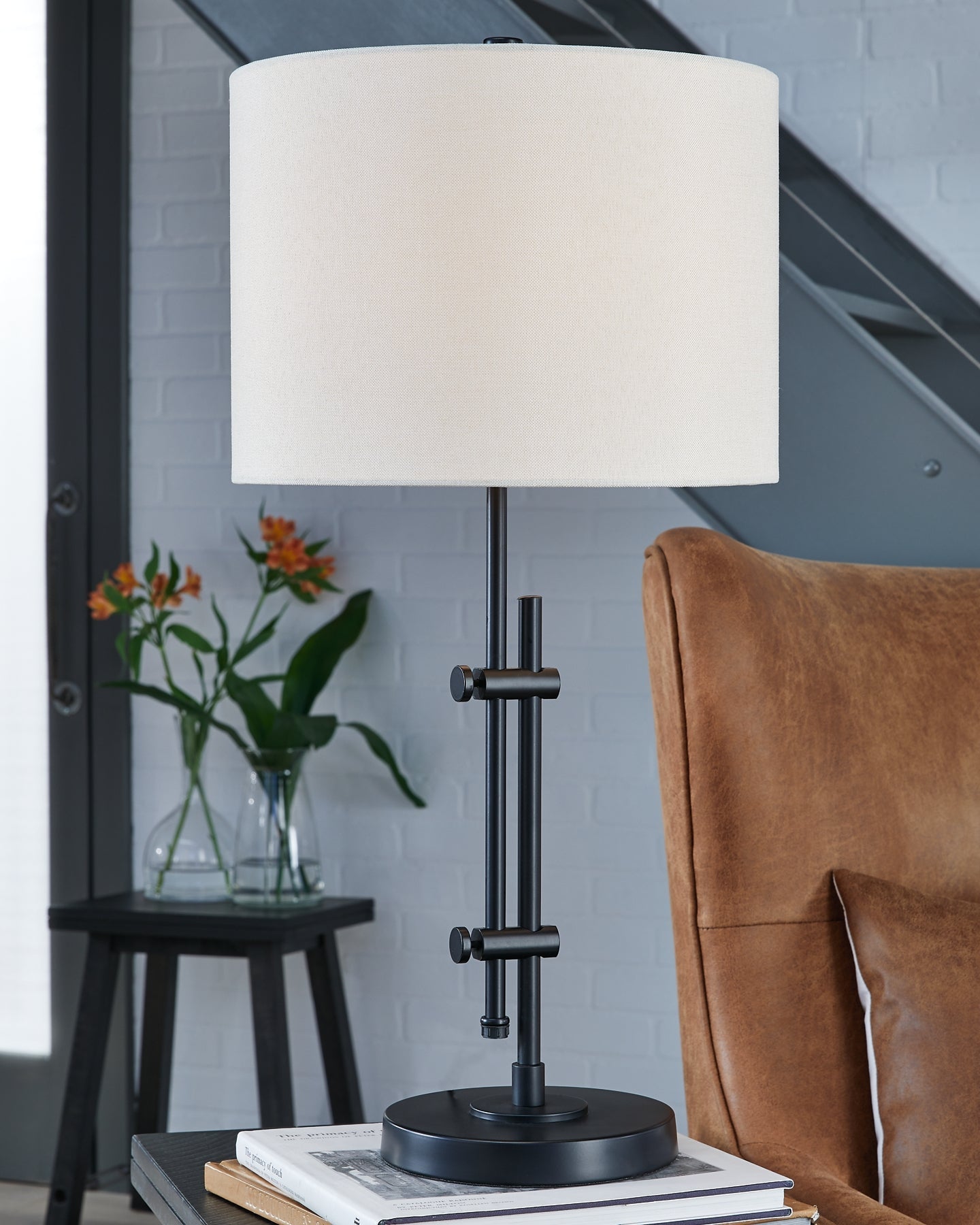 Baronvale Metal Table Lamp (1/CN) Cloud 9 Mattress & Furniture