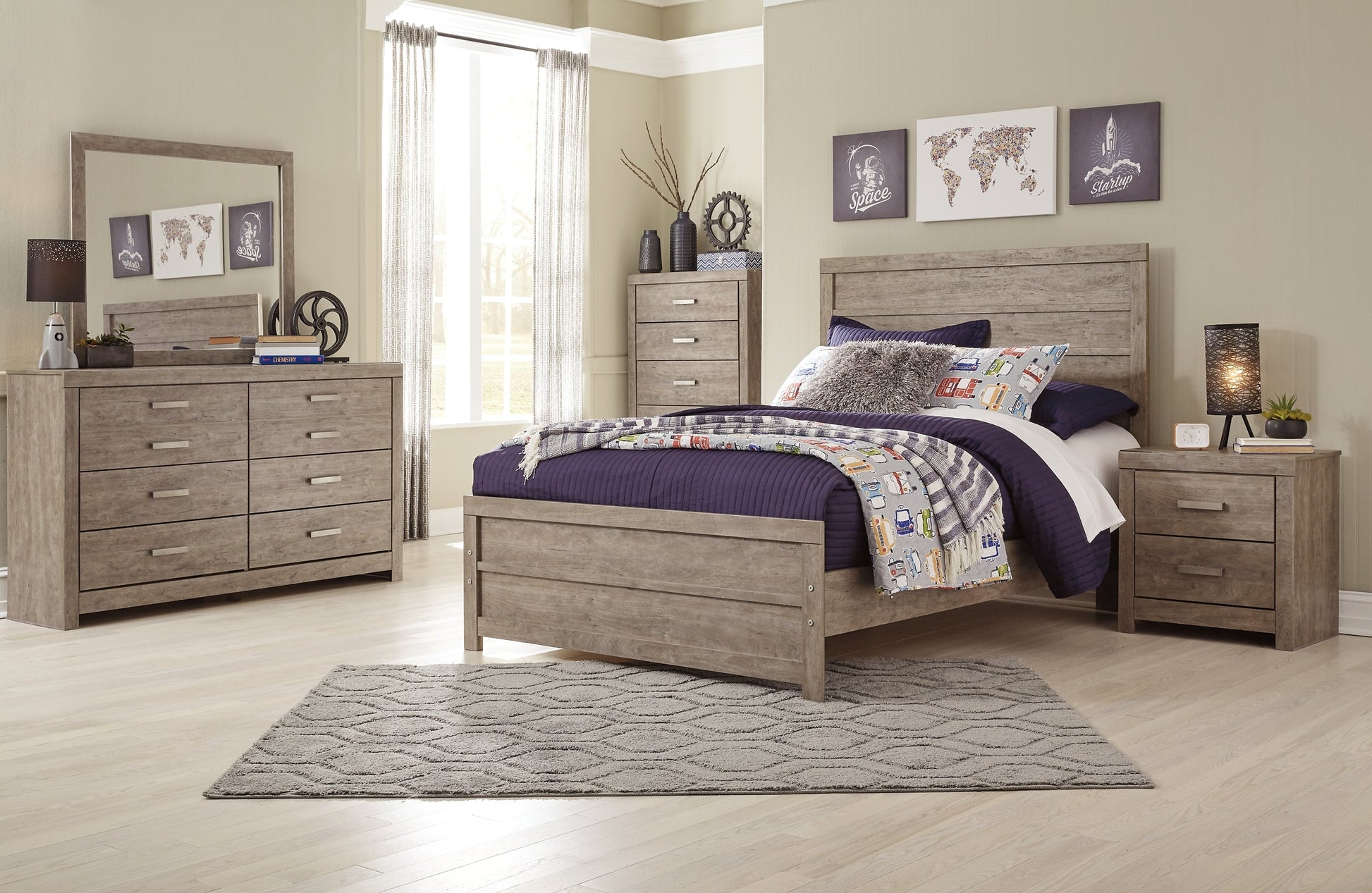 Culverbach Full Panel Bed with Mirrored Dresser and Chest Cloud 9 Mattress & Furniture