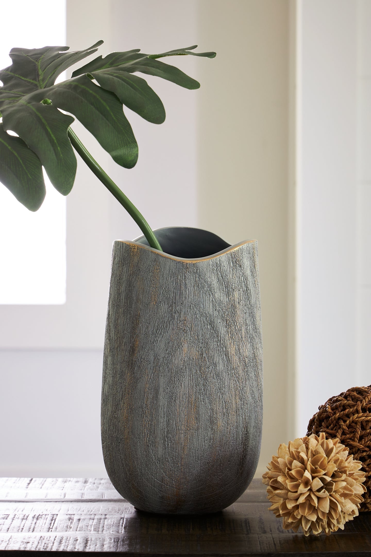 Iverly Vase at Cloud 9 Mattress & Furniture furniture, home furnishing, home decor