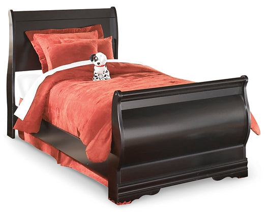 Huey Vineyard Full Sleigh Bed with Mirrored Dresser and Chest at Cloud 9 Mattress & Furniture furniture, home furnishing, home decor
